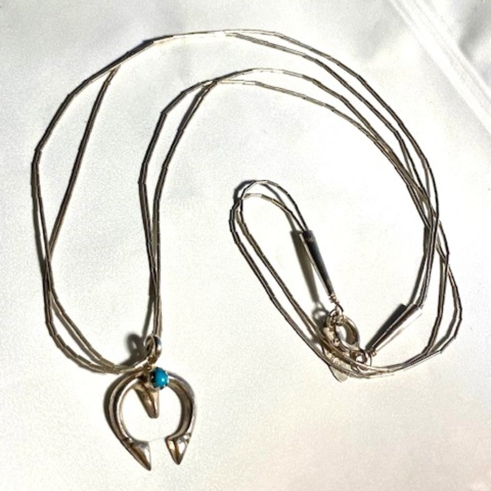 Running Bear Liquid Silver Necklace-w/Naja